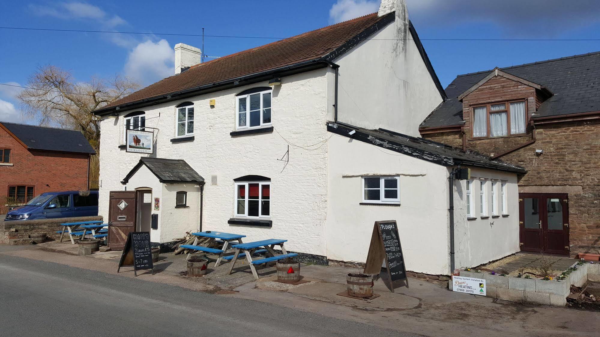 The Plough Inn Little Dewchurch Exterior photo